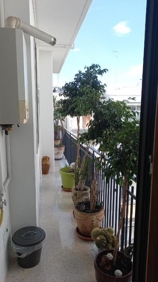 Confortevole Bari Esterno foto