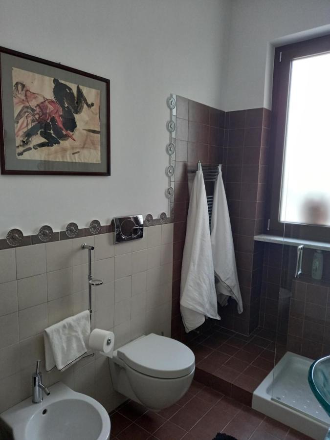 Confortevole Bari Esterno foto