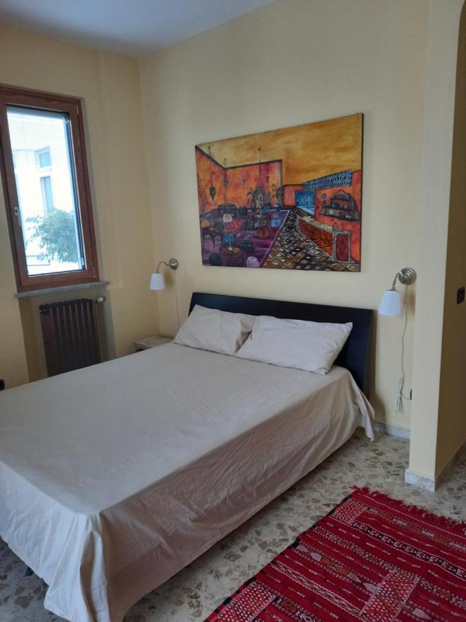 Confortevole Bari Esterno foto