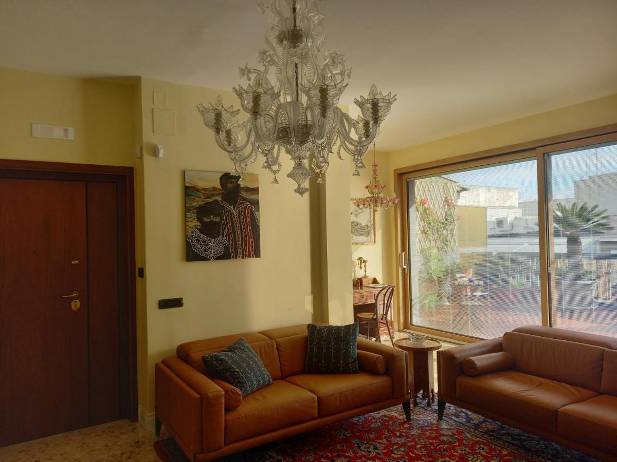 Confortevole Bari Esterno foto
