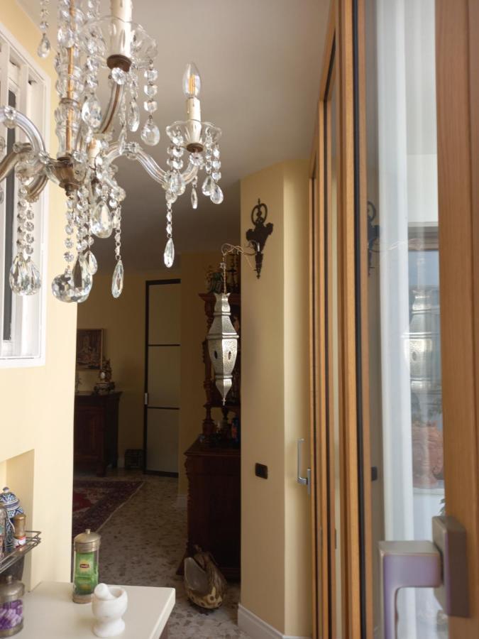 Confortevole Bari Esterno foto