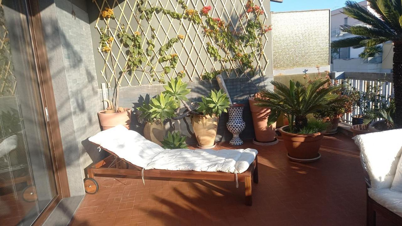 Confortevole Bari Esterno foto