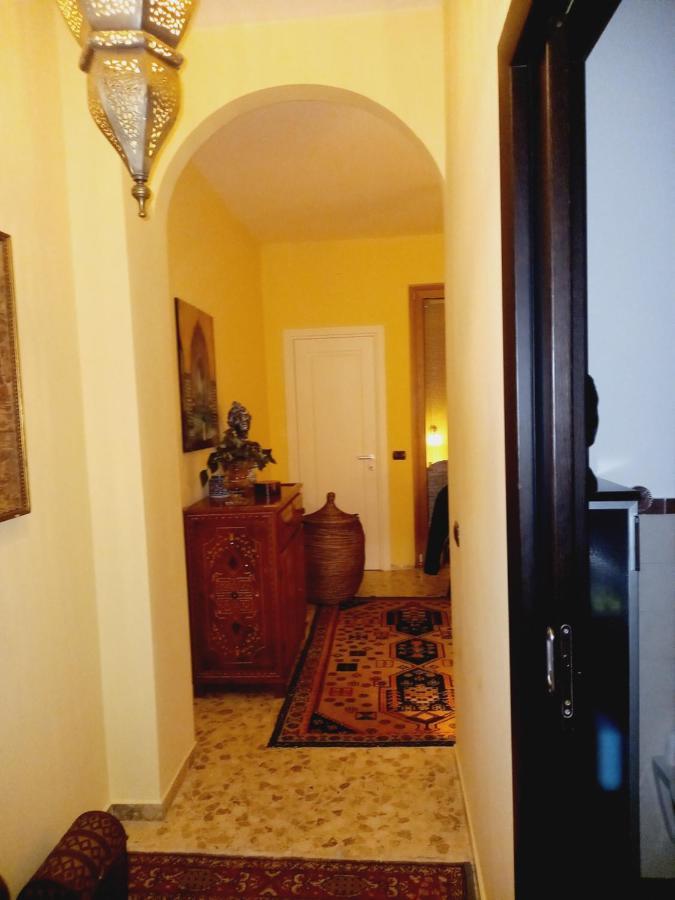 Confortevole Bari Esterno foto
